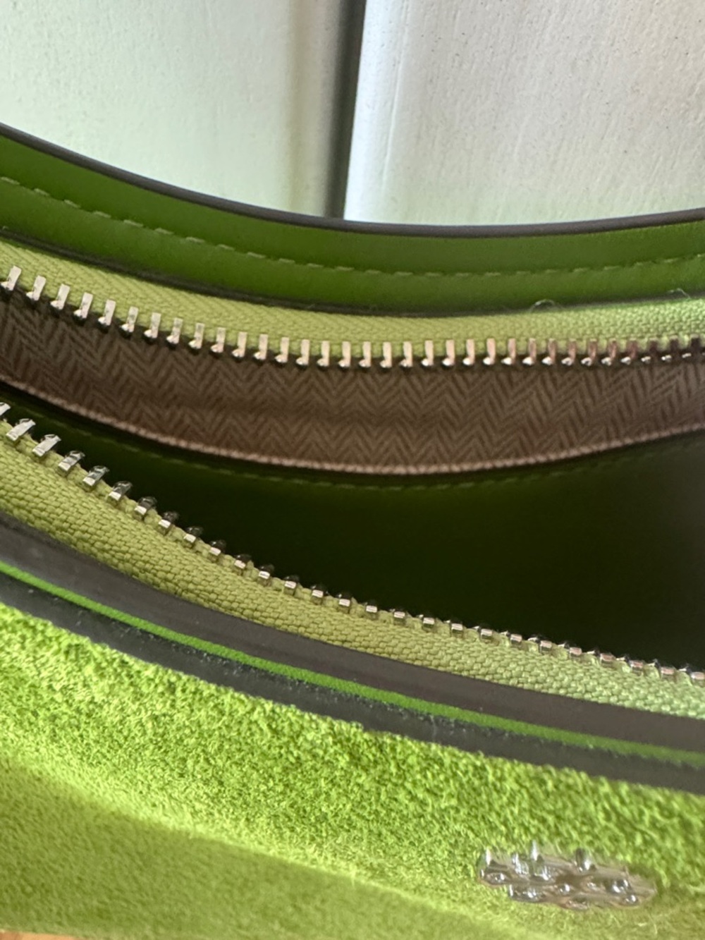 Tory Burch Grass Green Shoulder Bag - Picture 6 of 16